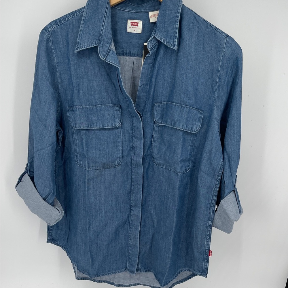 Levi's Elaine Utility Button Down Women’s Shirt Size M NWT